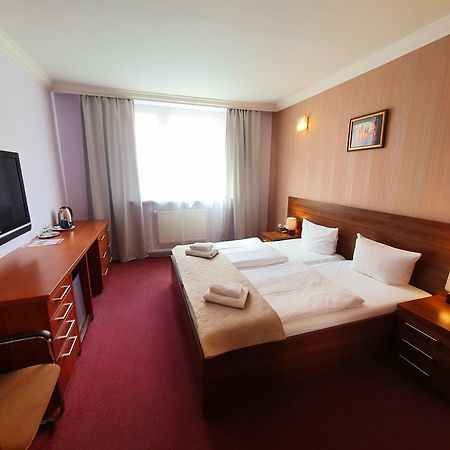 Relax Inn Praha Bagian luar foto