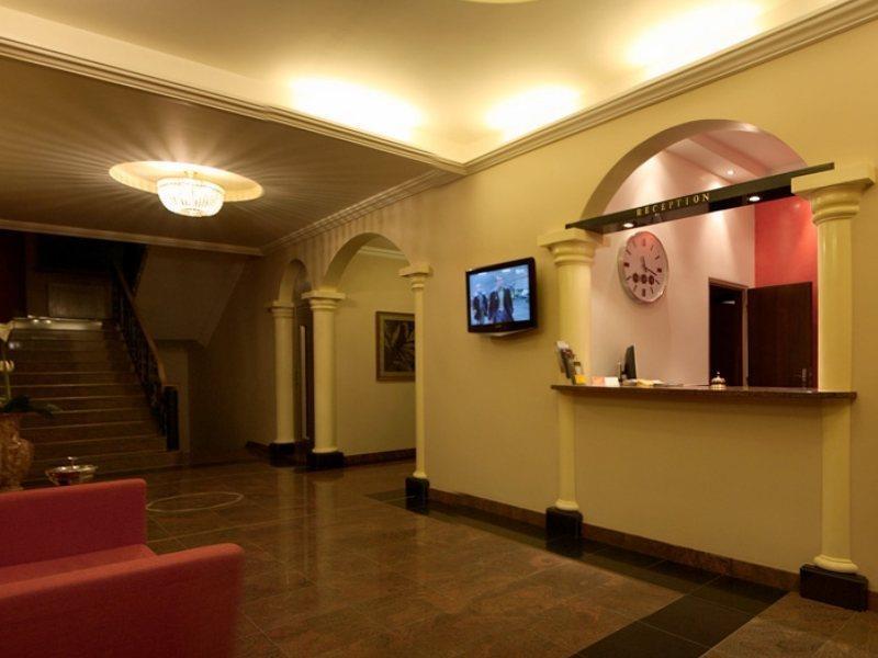 Relax Inn Praha Bagian luar foto