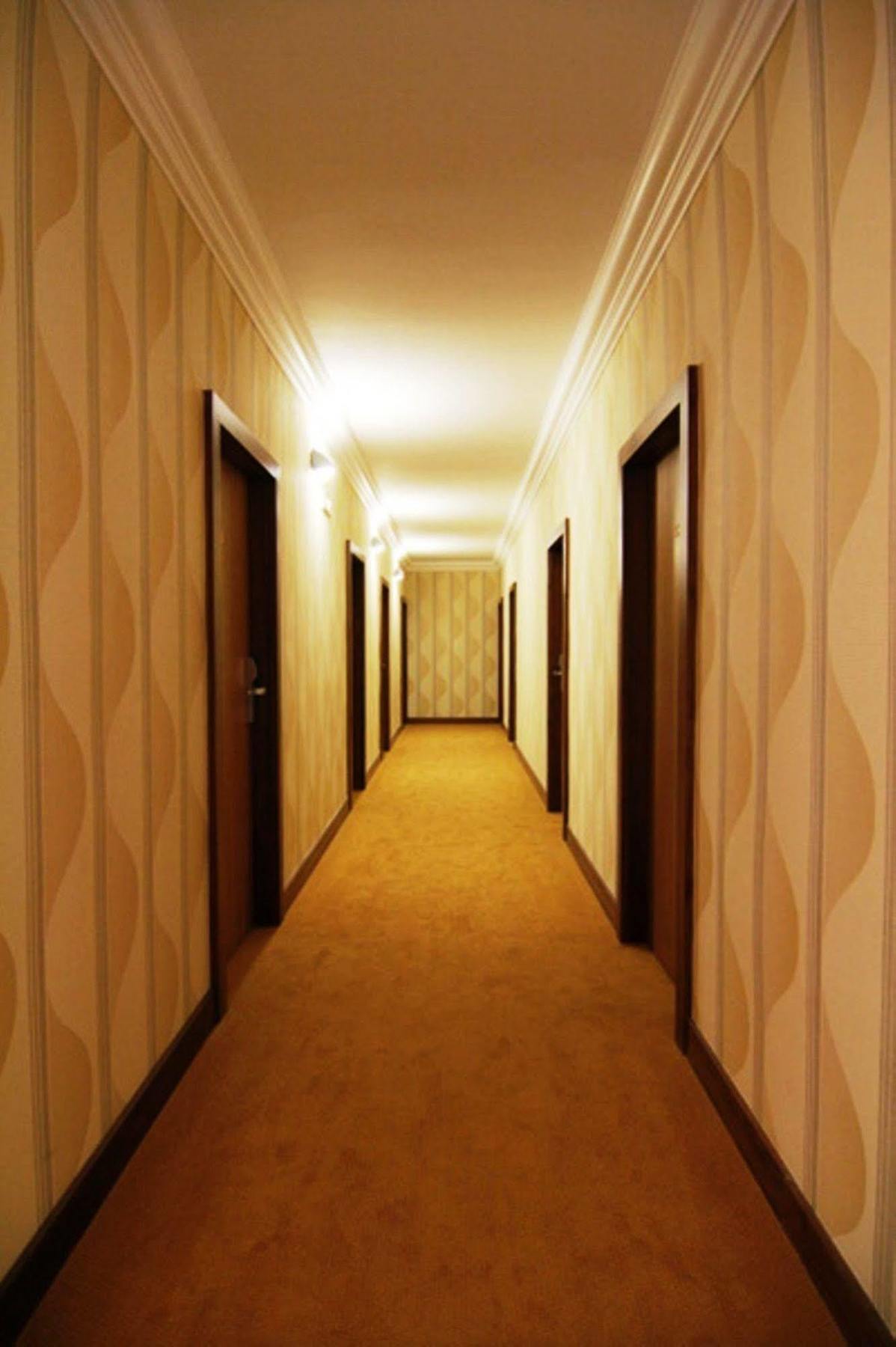 Relax Inn Praha Bagian luar foto